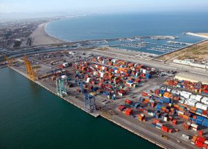 El puerto de Valencia alcanza su récord en toneladas manipuladas