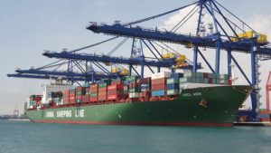 El “CSCL Asia” es uno de los buques adscrito al servicio AMX1